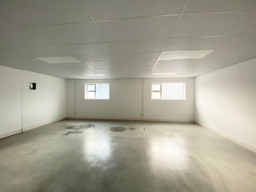 To Let commercial Property for Rent in Stuarts Hill Western Cape